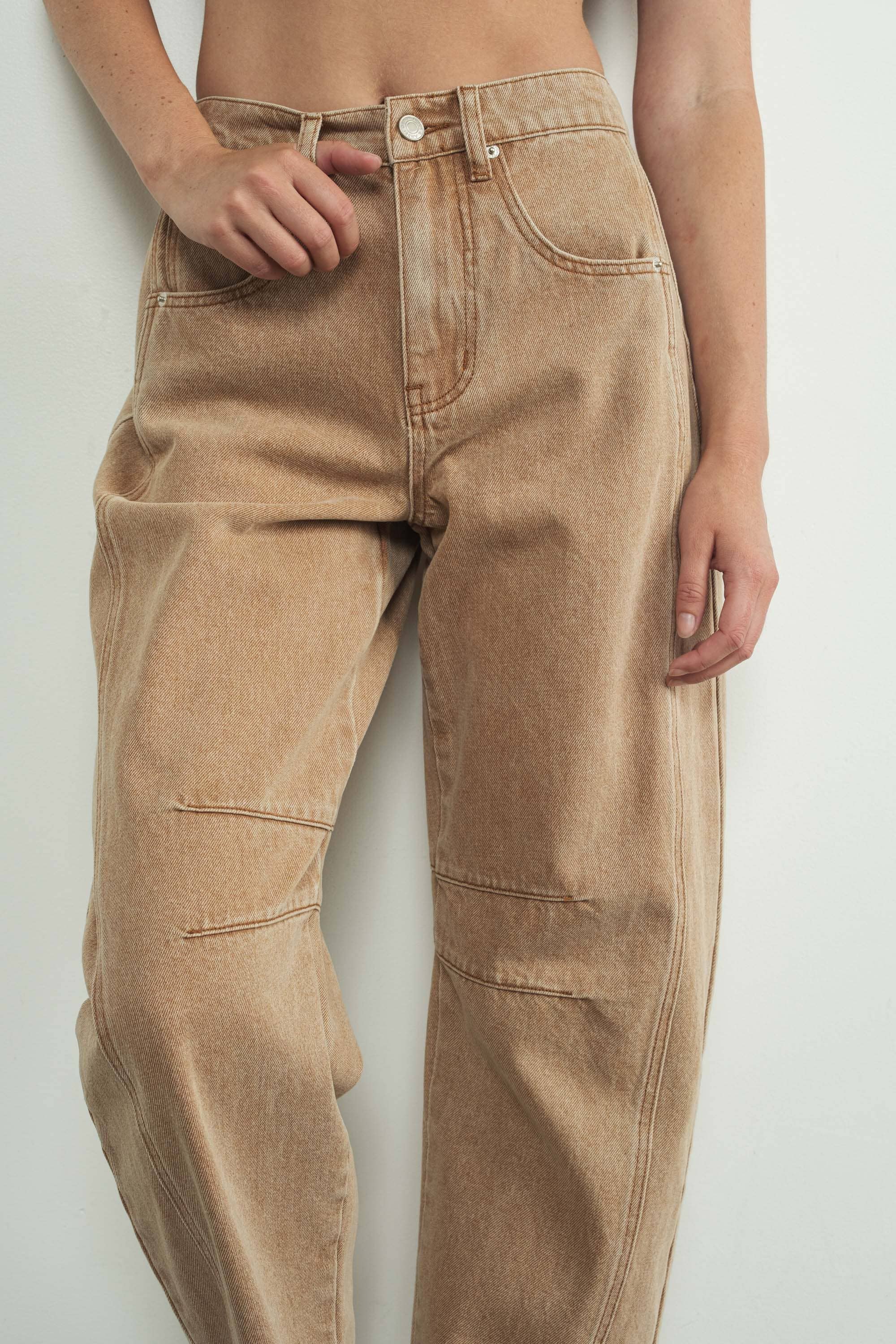 SLOUCHY BARREL JEANS