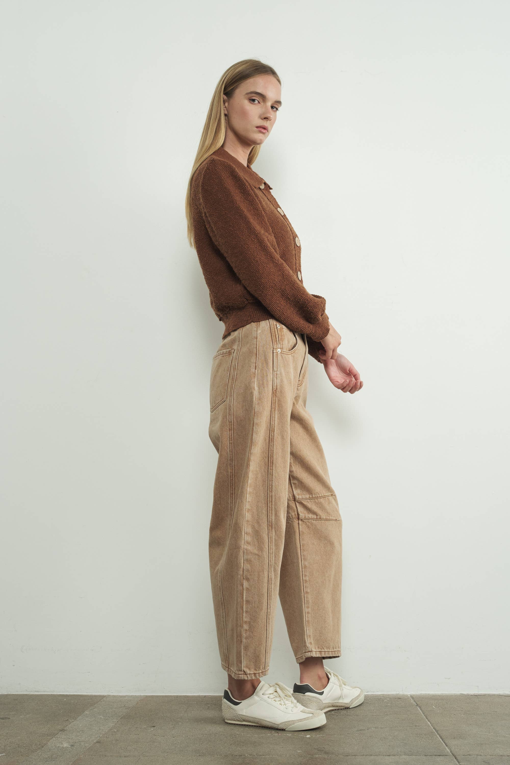 SLOUCHY BARREL JEANS
