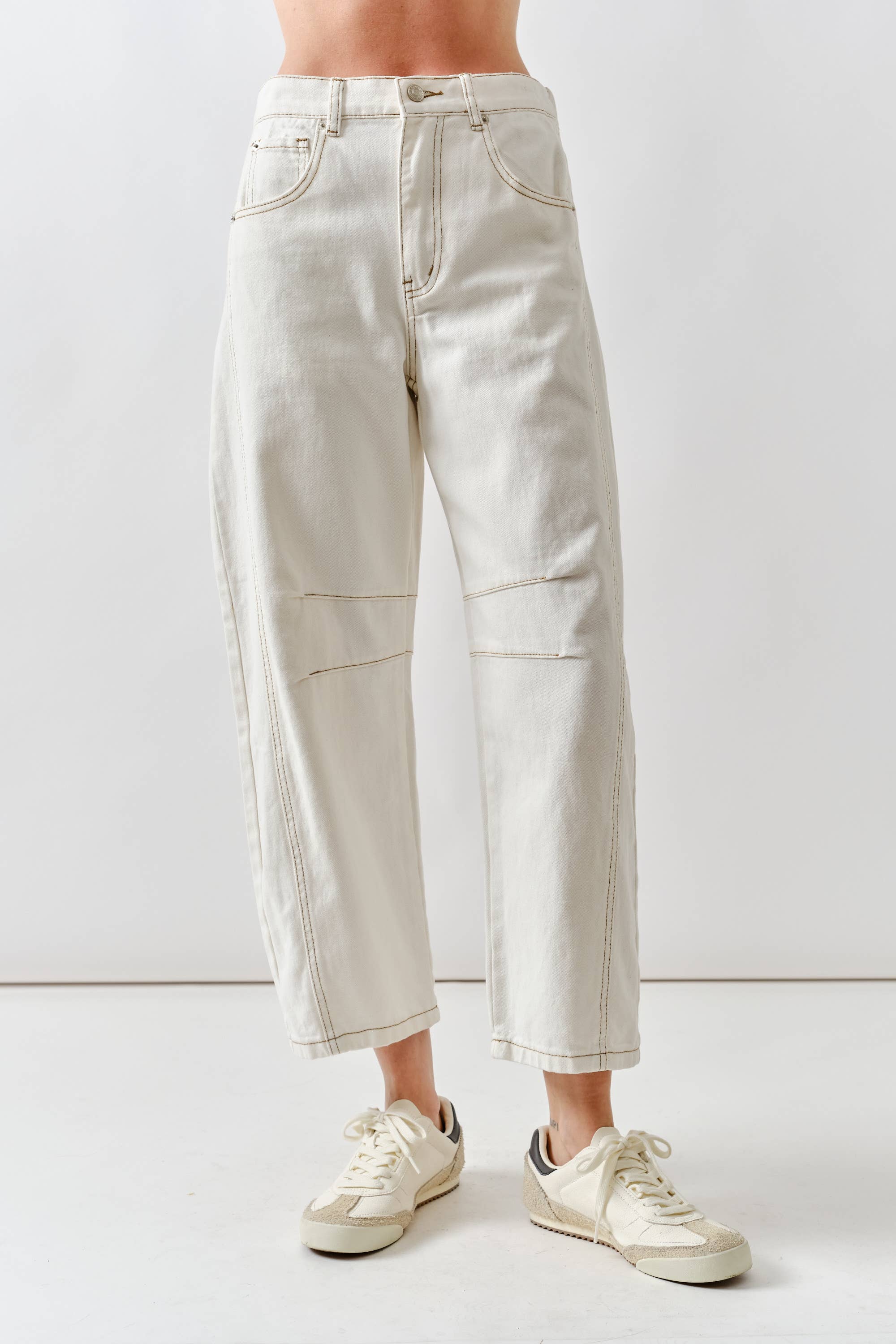 SLOUCHY BARREL JEANS