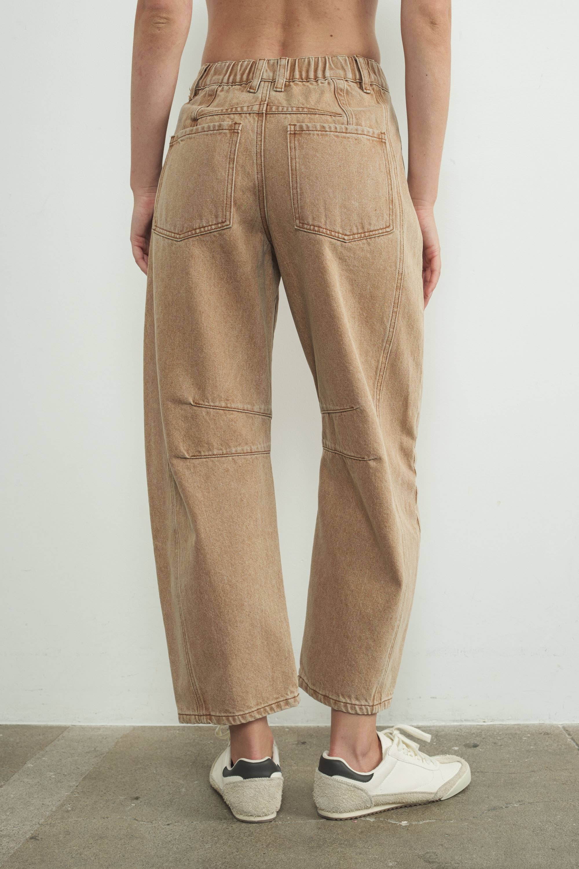 SLOUCHY BARREL JEANS