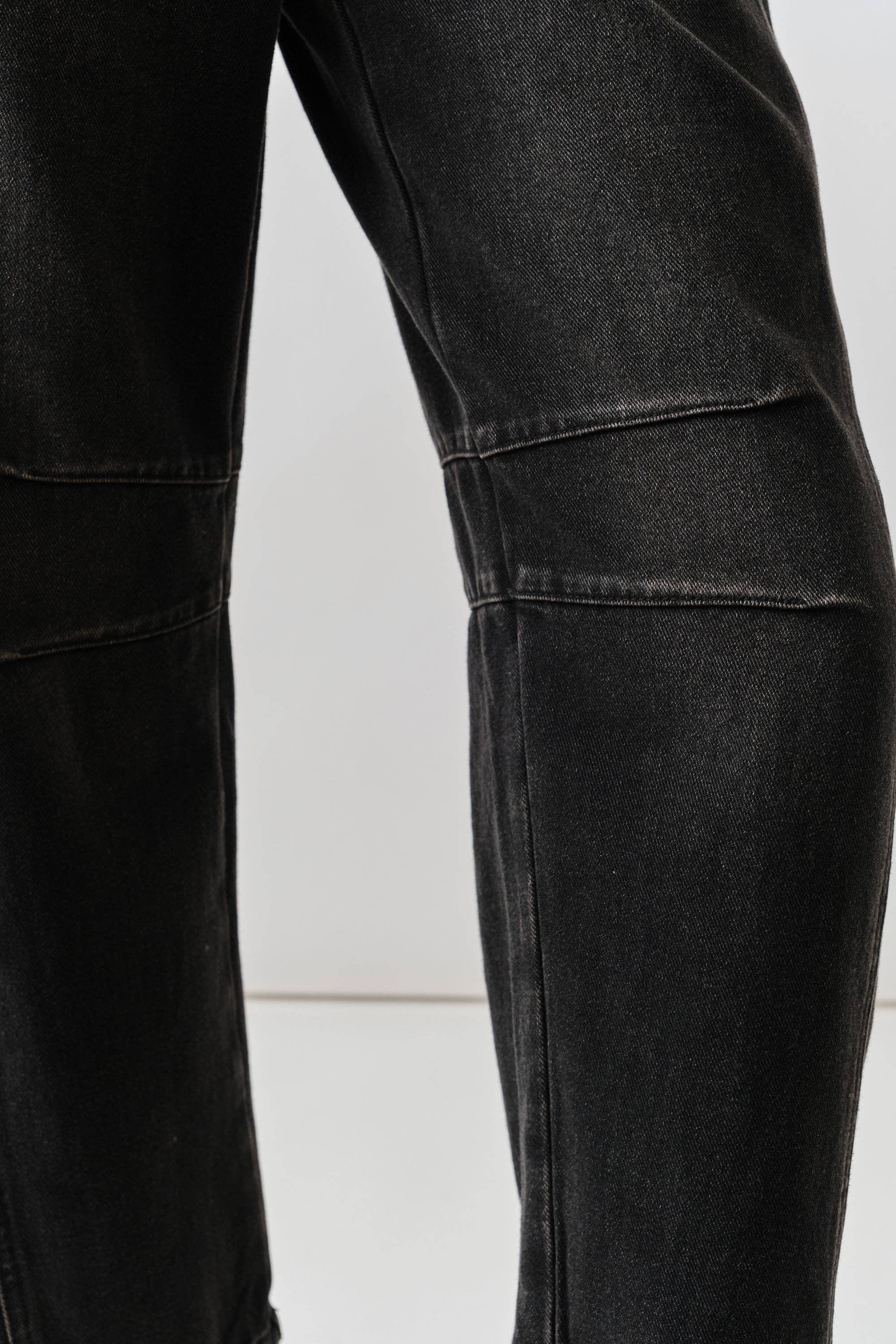 SLOUCHY BARREL JEANS