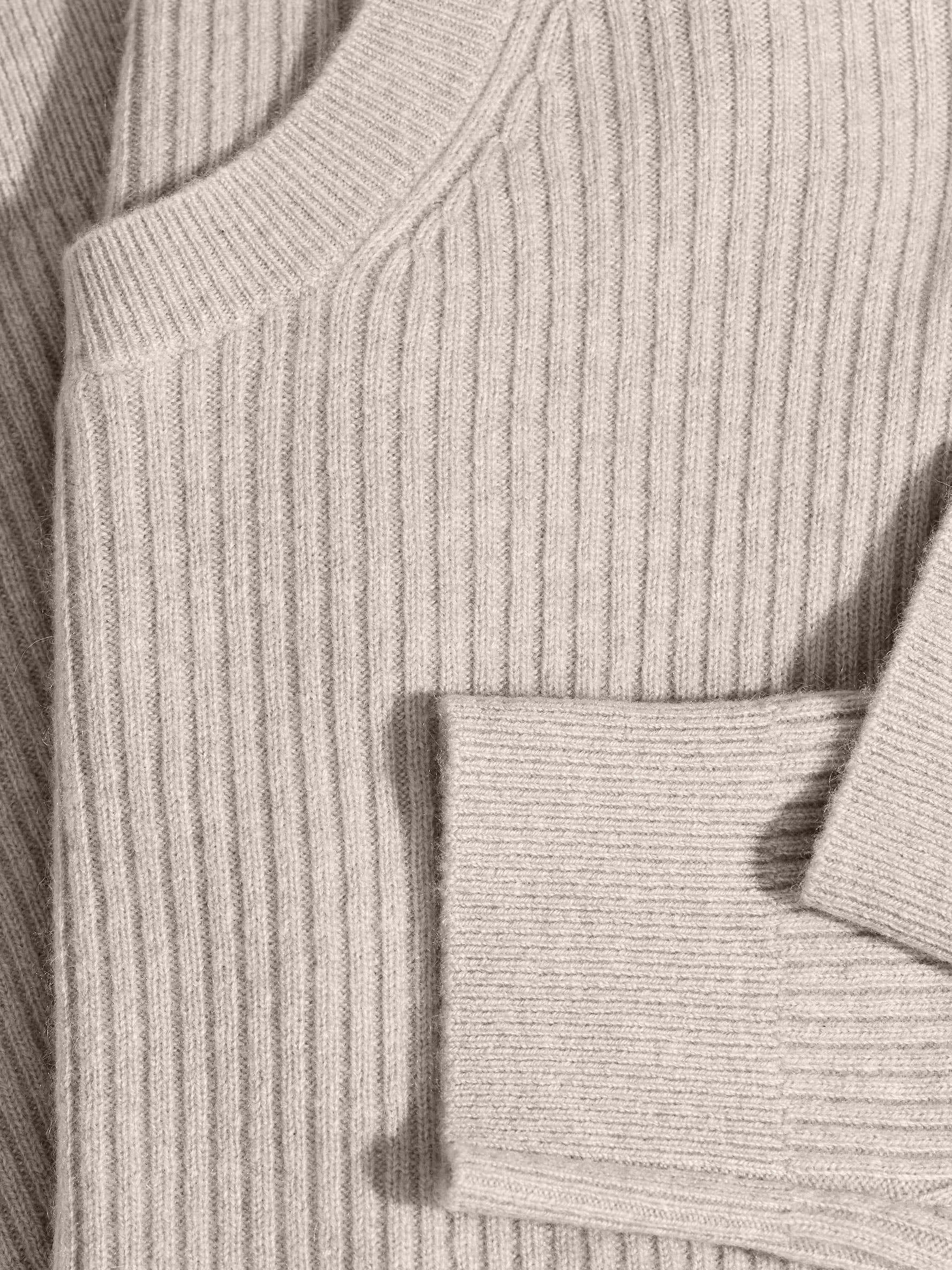 Ribbed Crewneck Cashmere Sweater