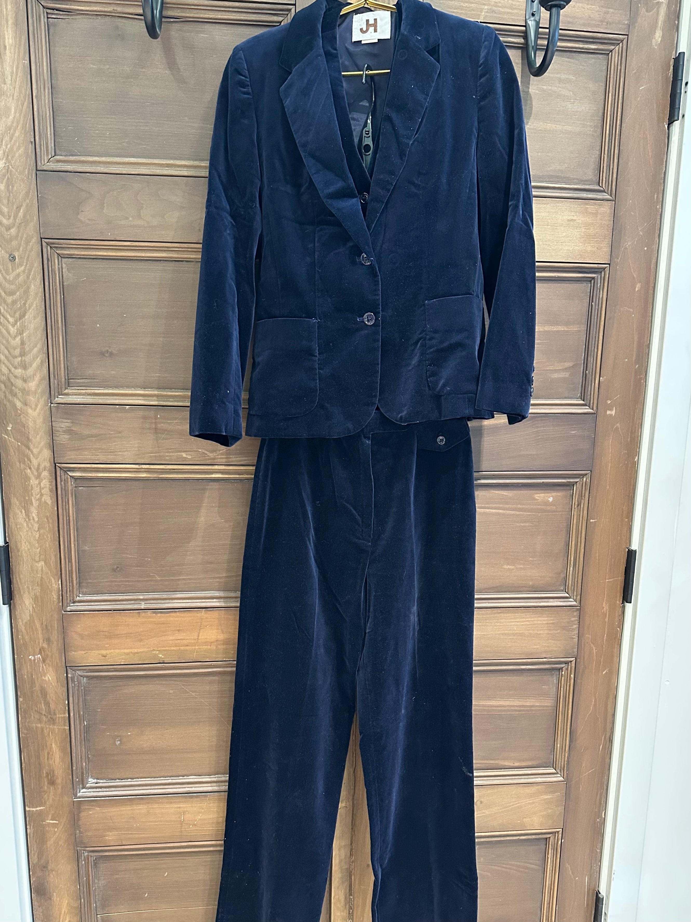 JH Collection 3 Piece Velvet Suit