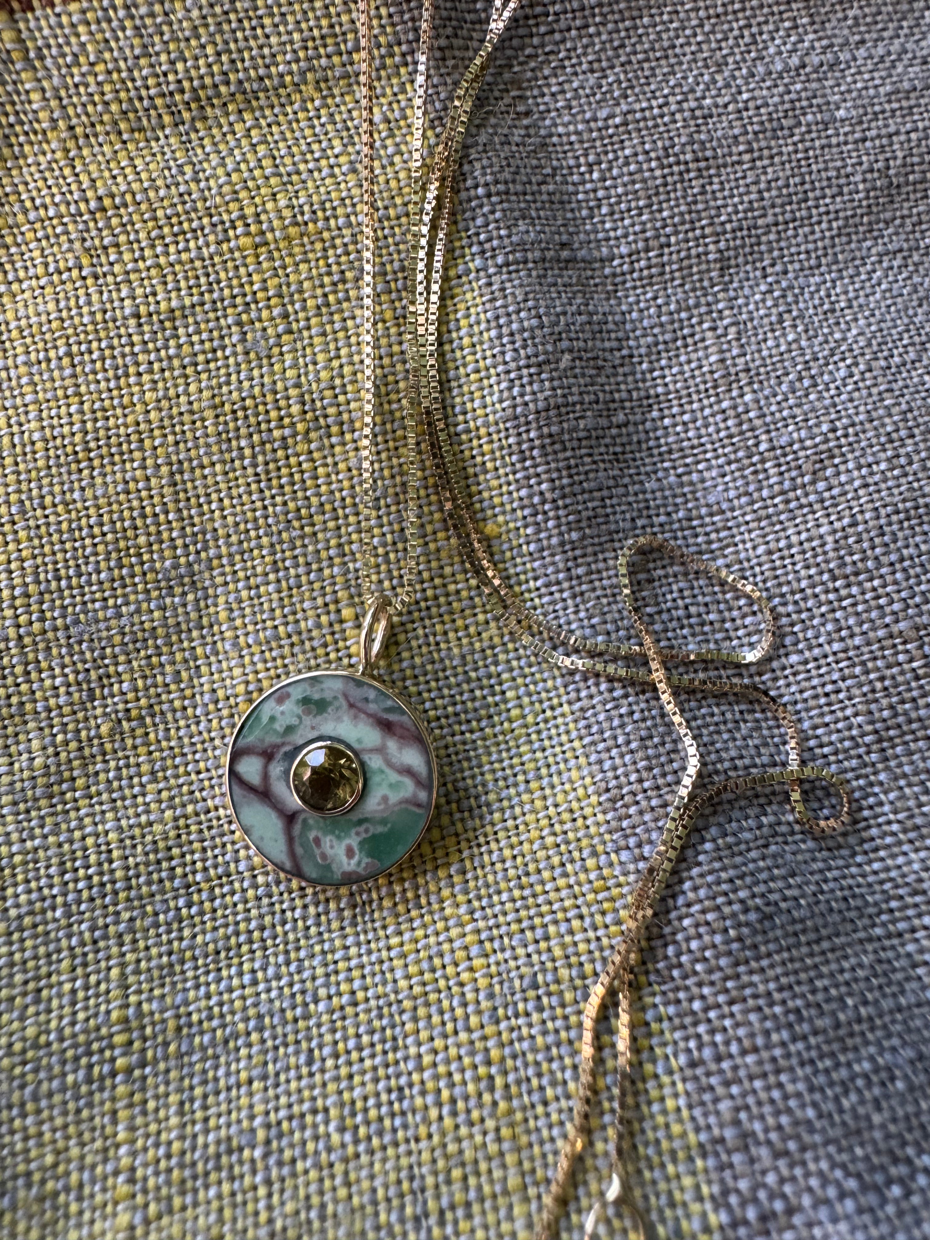 LUCIN + PERIDOT CERCLEN NECKLACE by Young In The Moutains