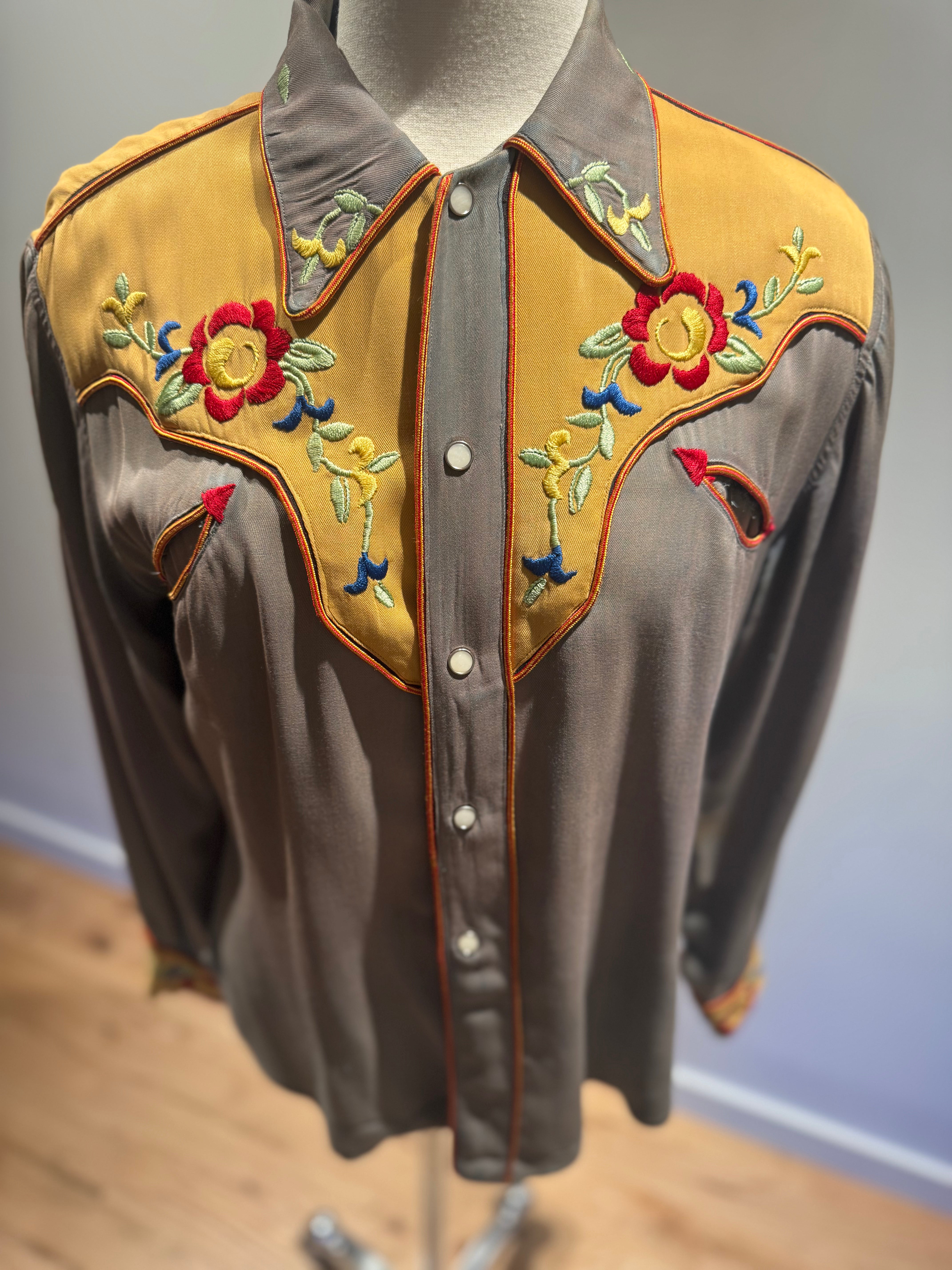 Rose Embroidered Western Shirt