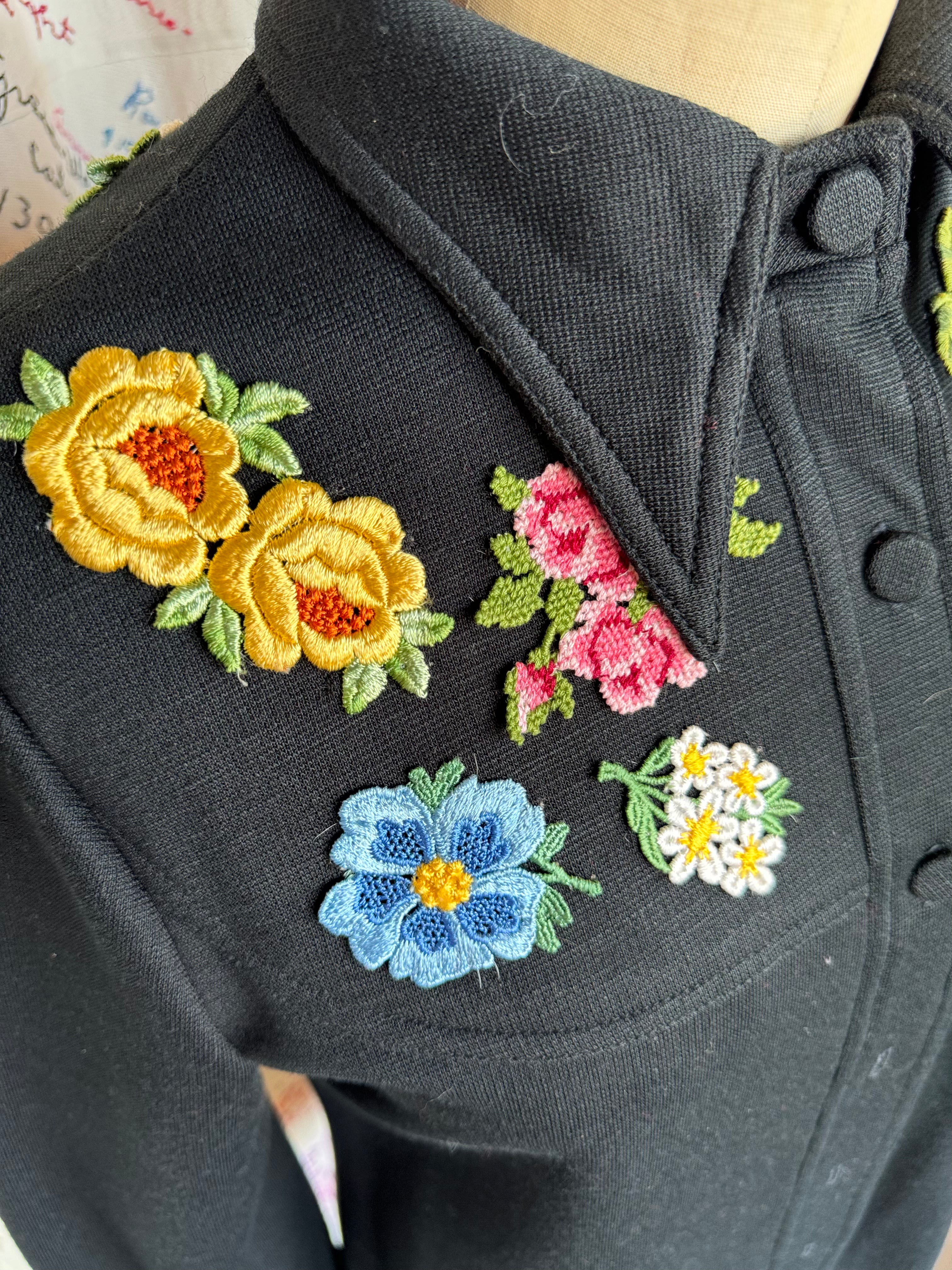 esc. Robbie Bee for Saks Fifth Ave Applique