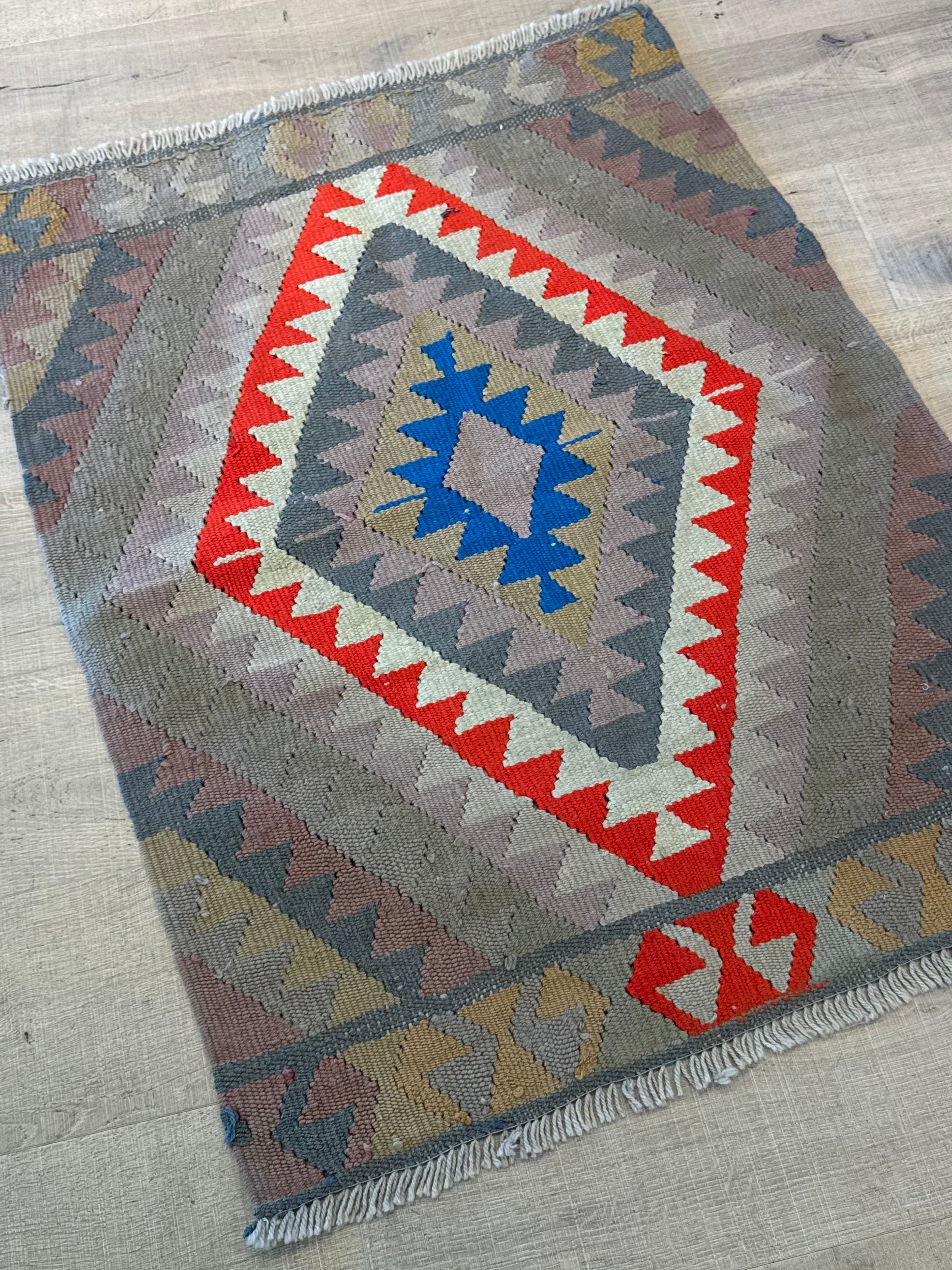 Turkish Kilim 41"x30"