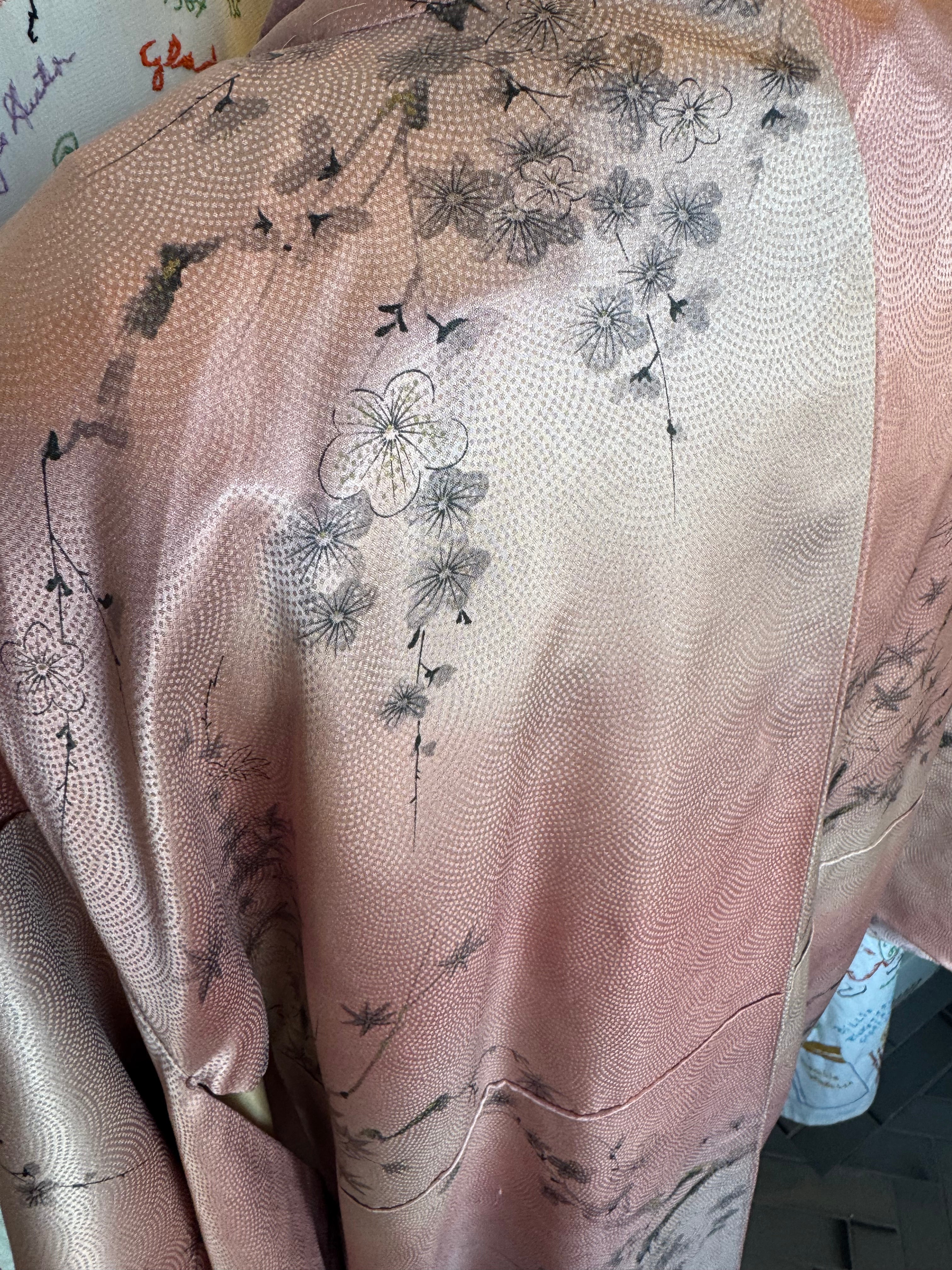 esc. Pink Ombre Kimono