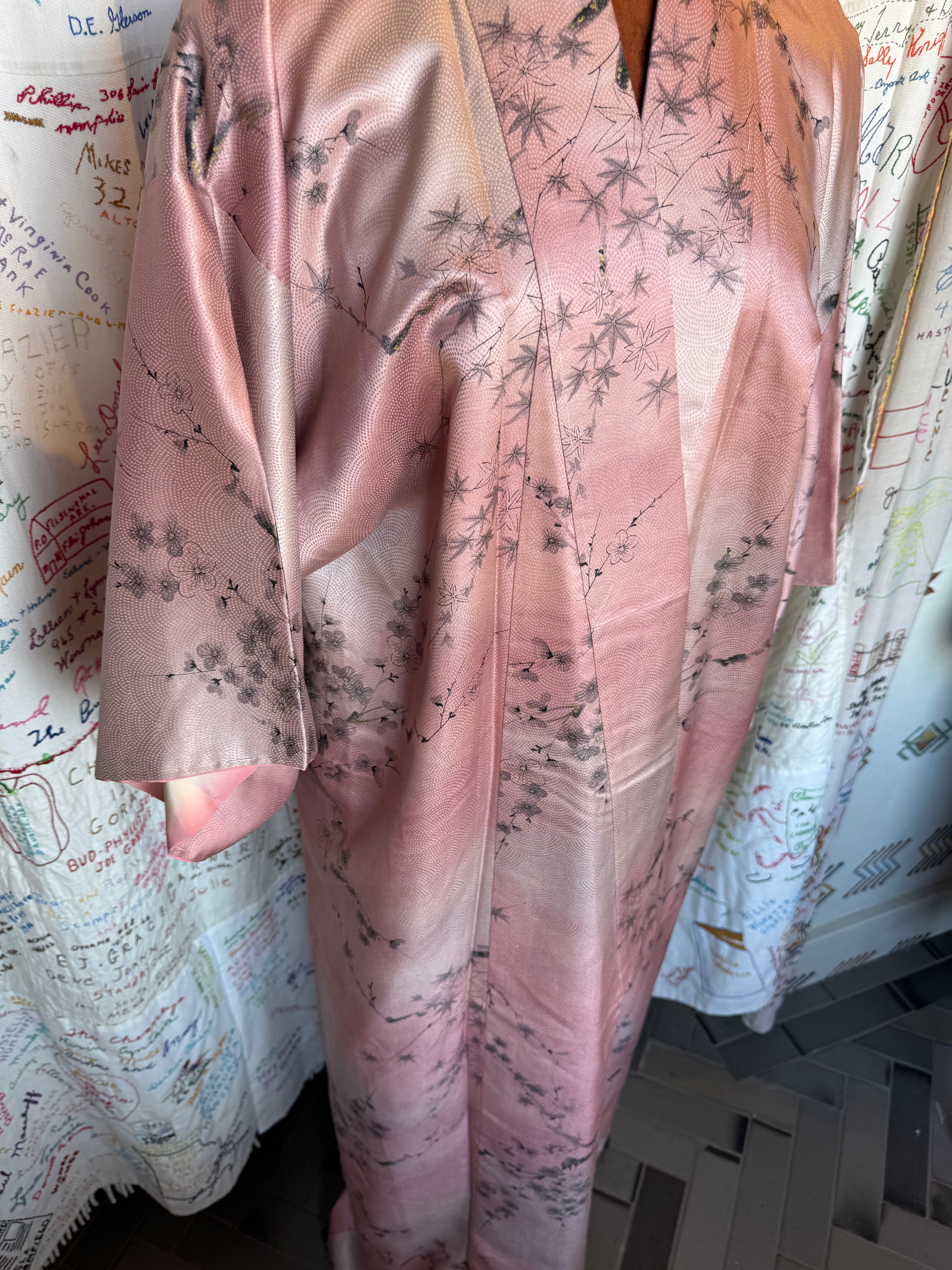 esc. Pink Ombre Kimono