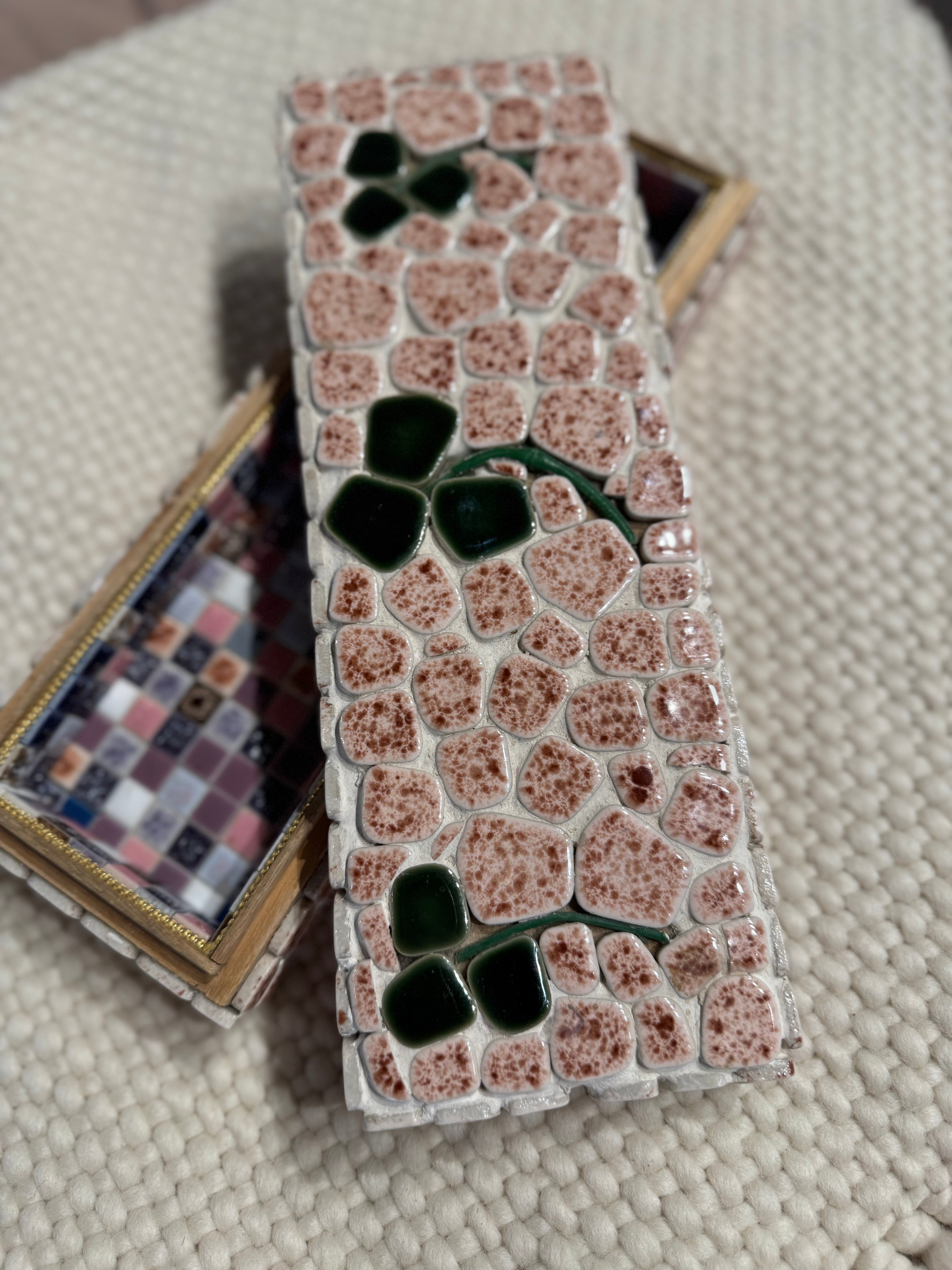 Three Clover Mosaic Tile Box