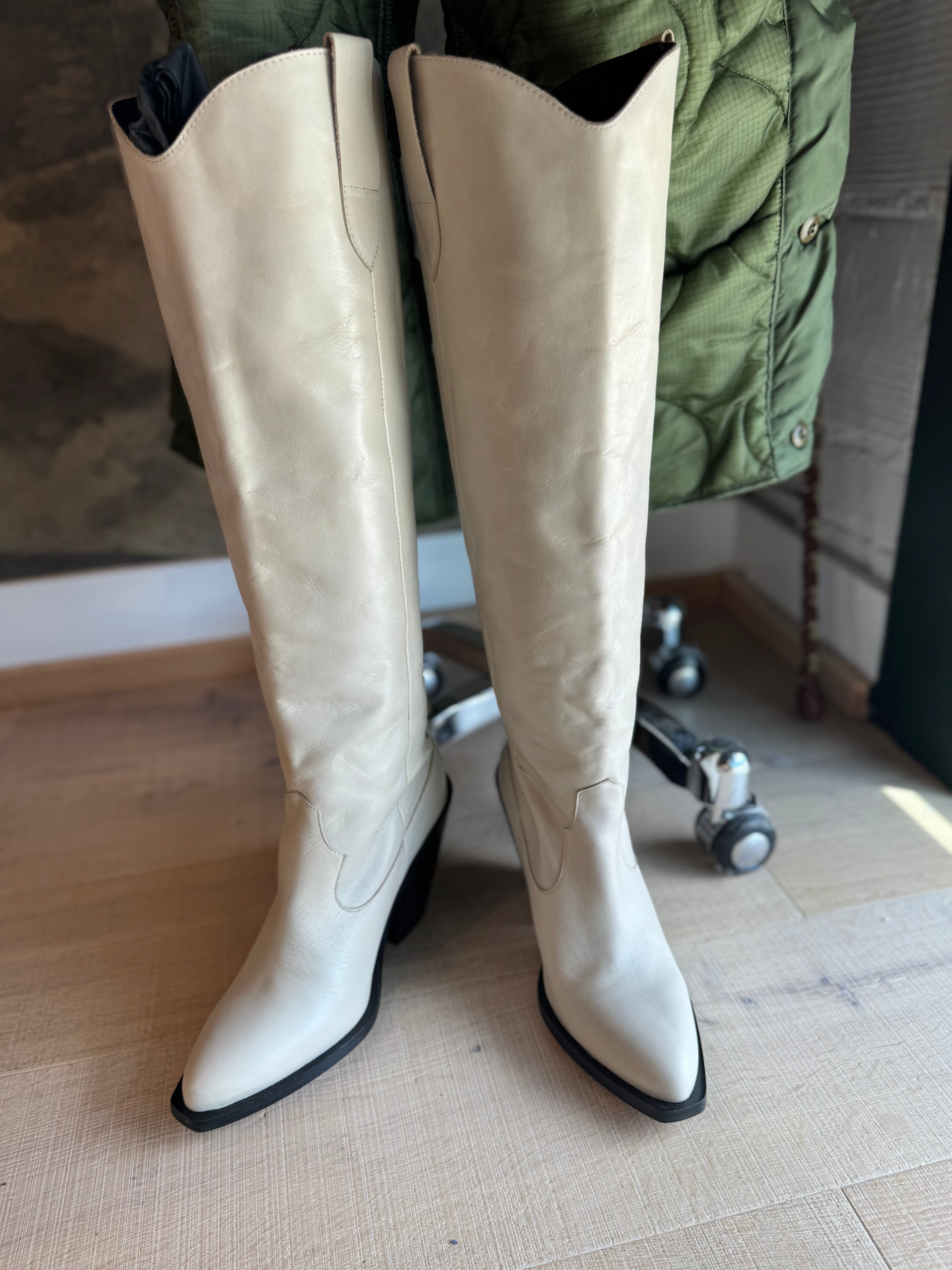 Tall Shaft Cream Cowboy Boots