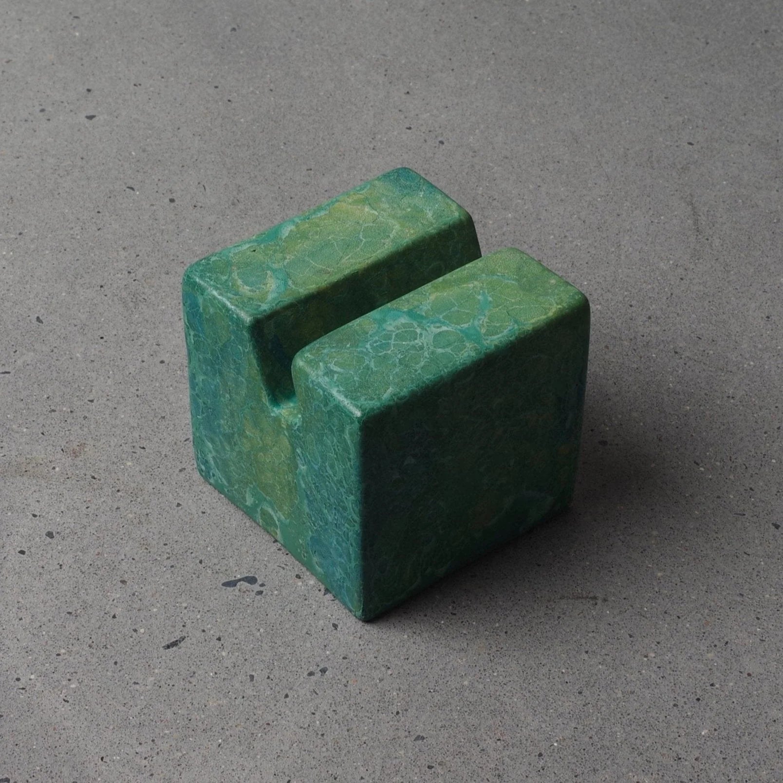 Concrete Cat Echo Phone/iPad Stand