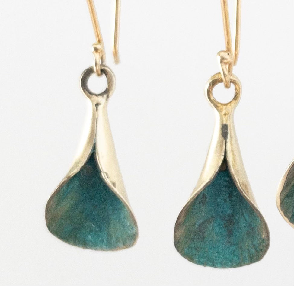 JW Curling Petal Patina Earring