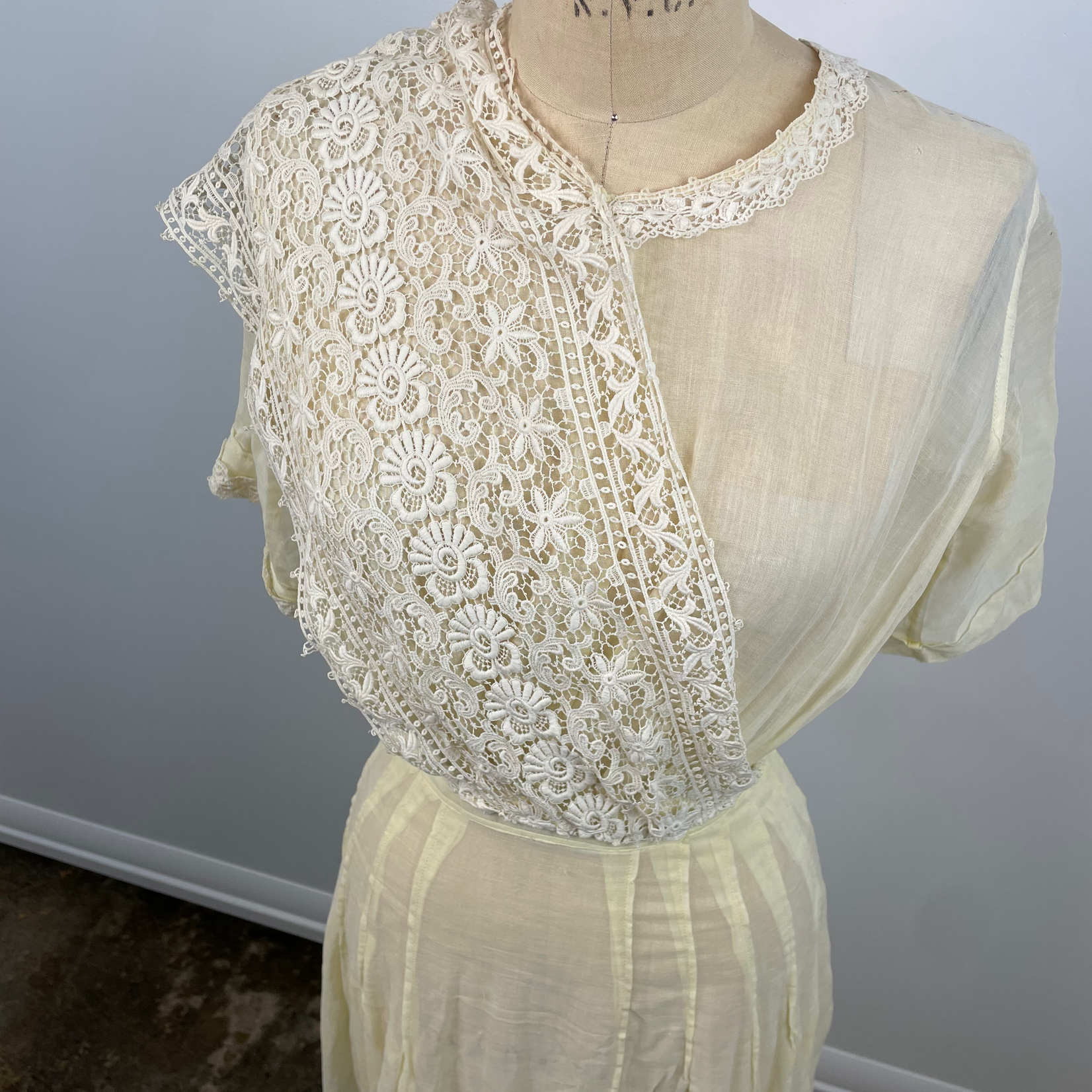Vintage 1920's Pale Yellow Dress