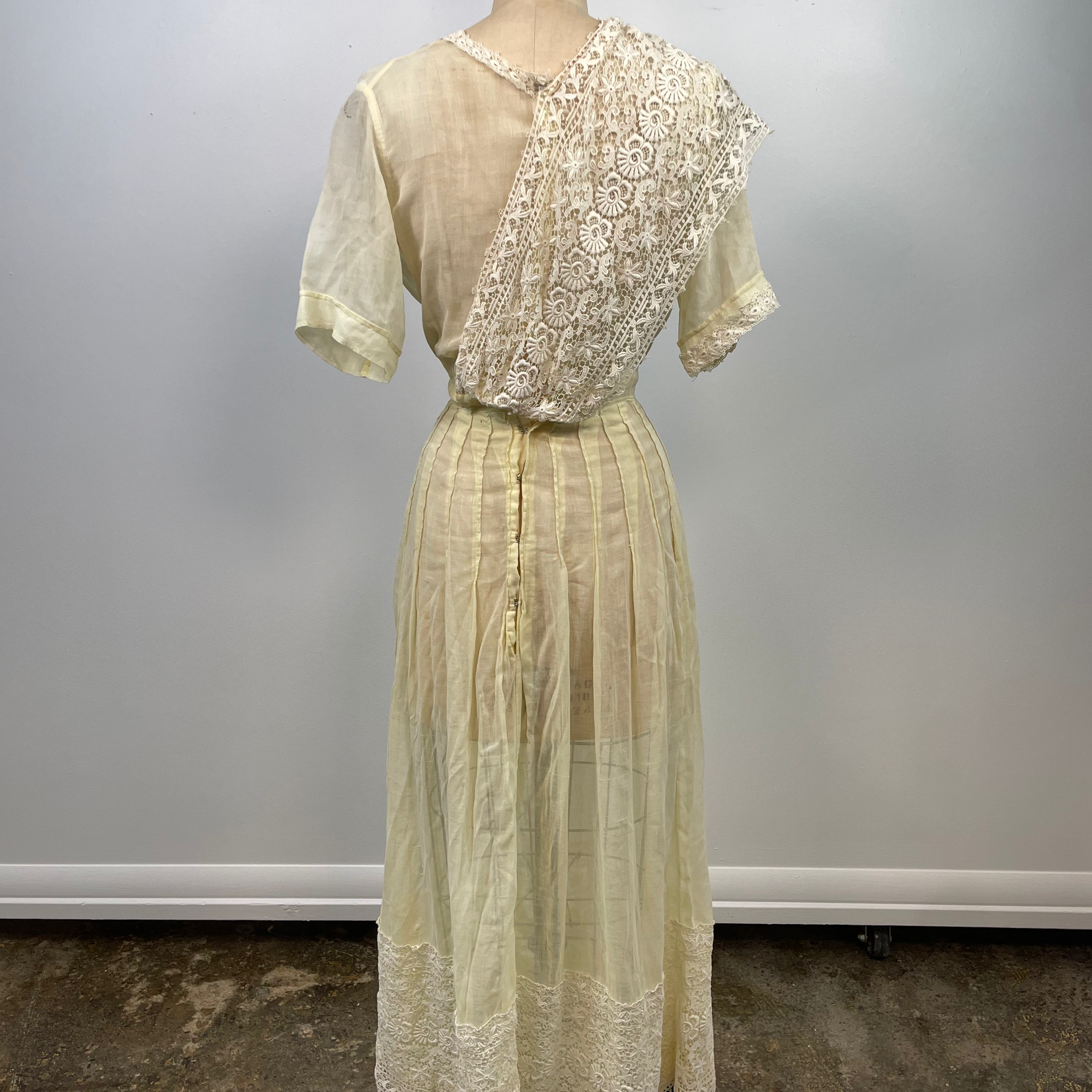 Vintage 1920's Pale Yellow Dress