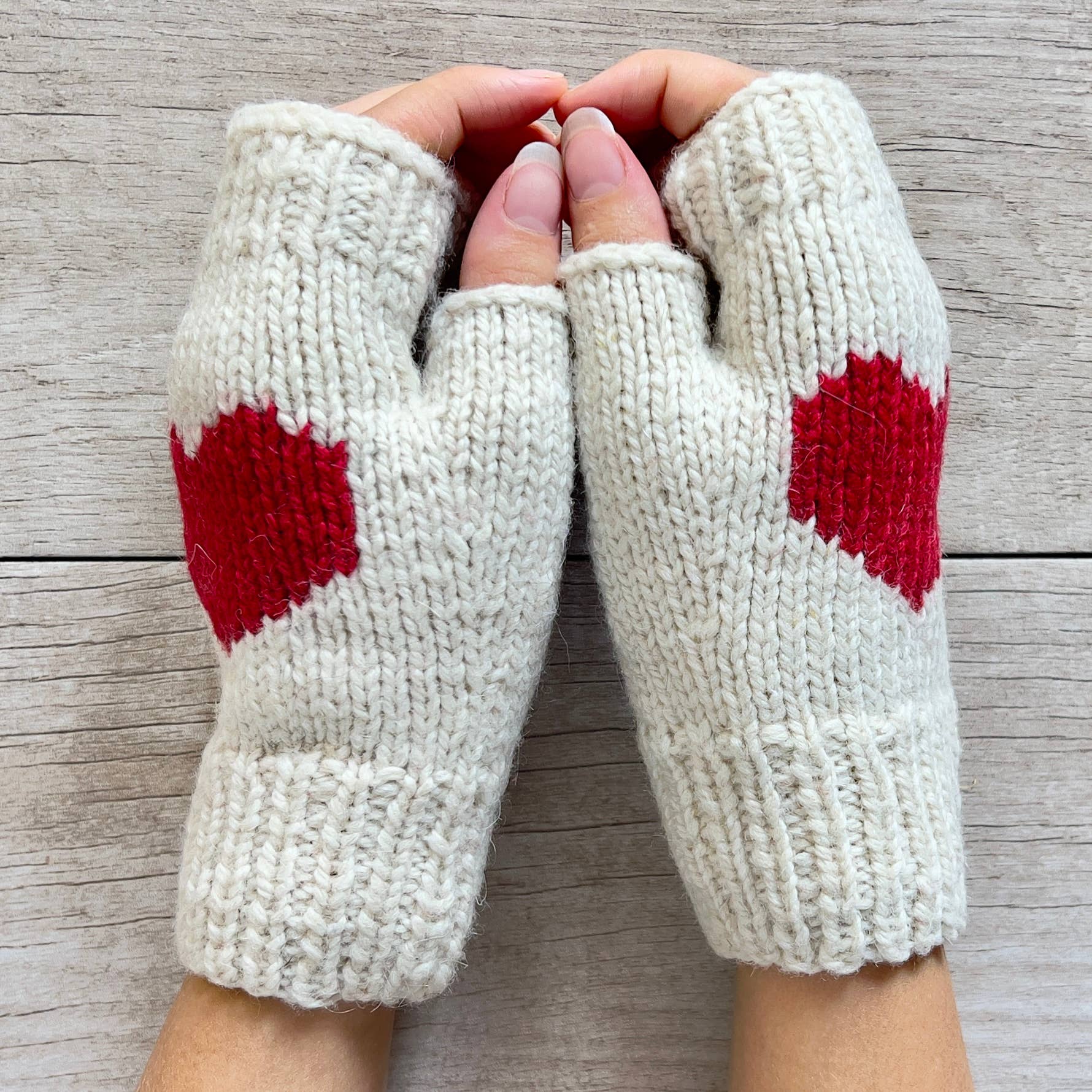 Alpaca Fingerless Gloves Cream+Red Heart