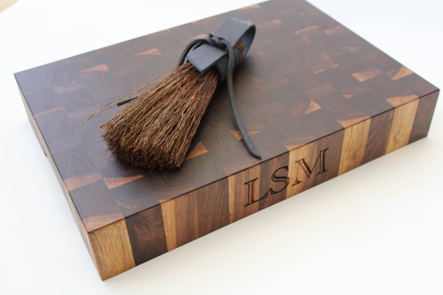 Nesting Broom & Leather Dustpan Set