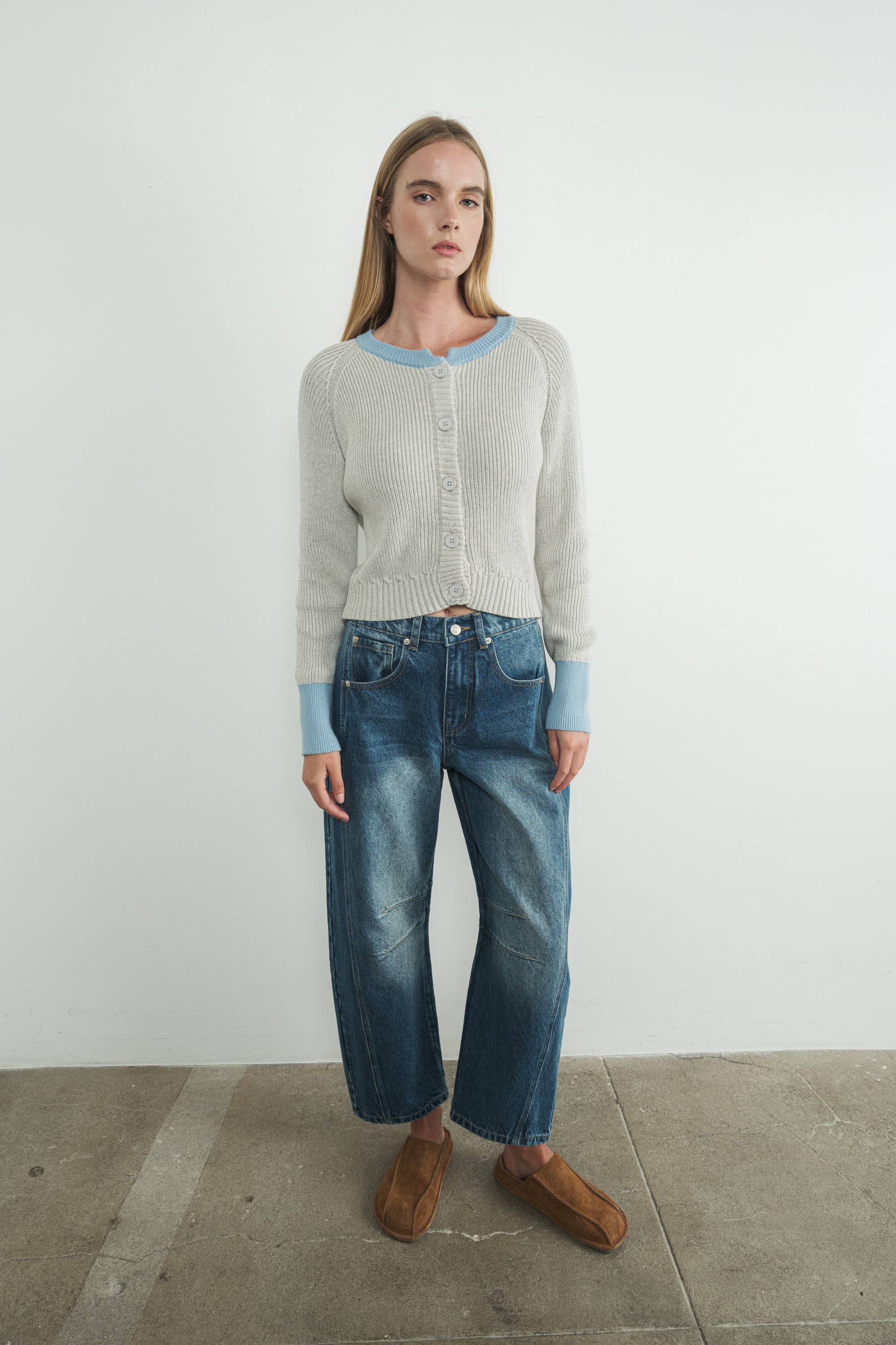 SLOUCHY BARREL JEANS