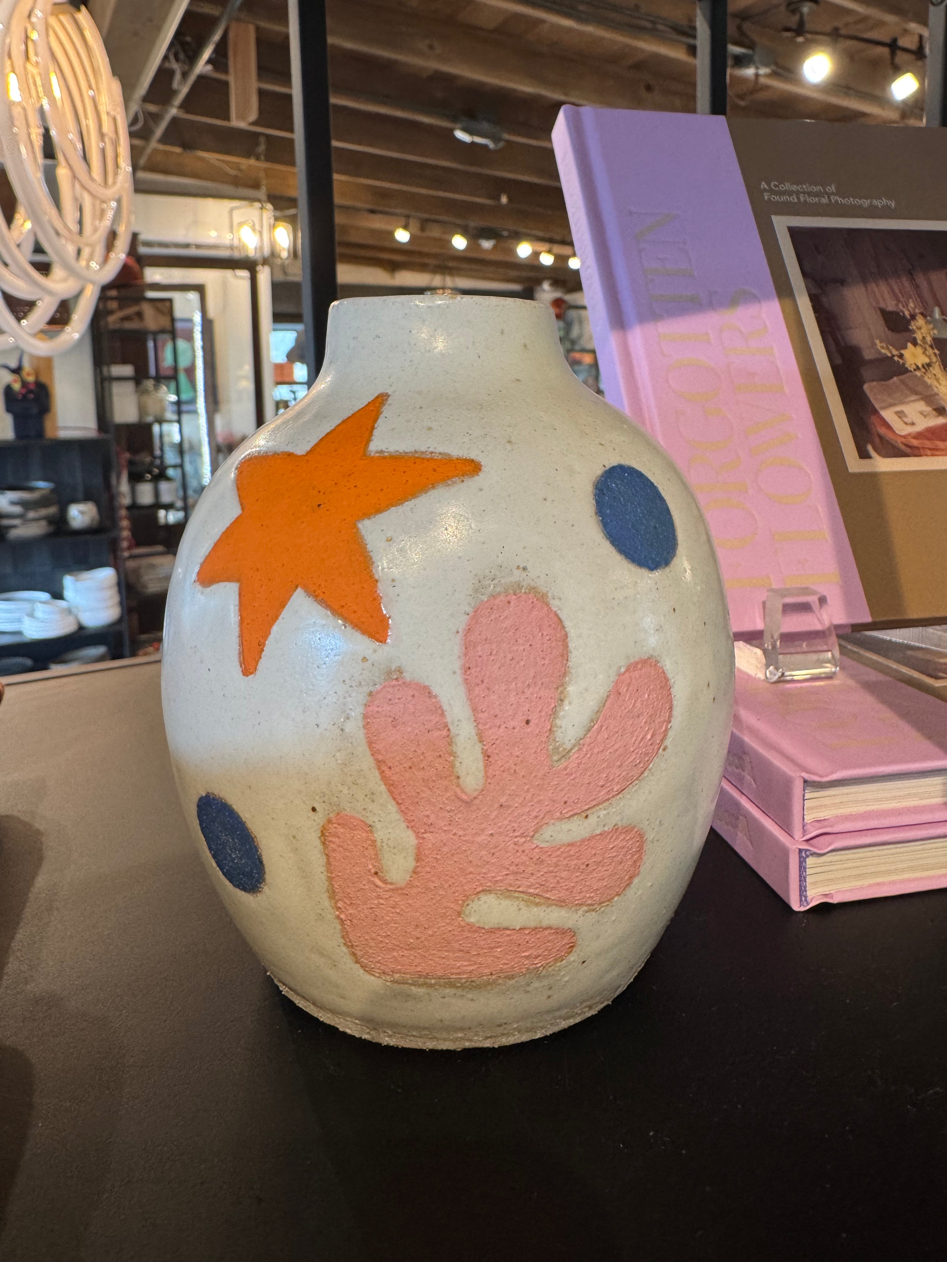jen e Star&Coral Bud Vase