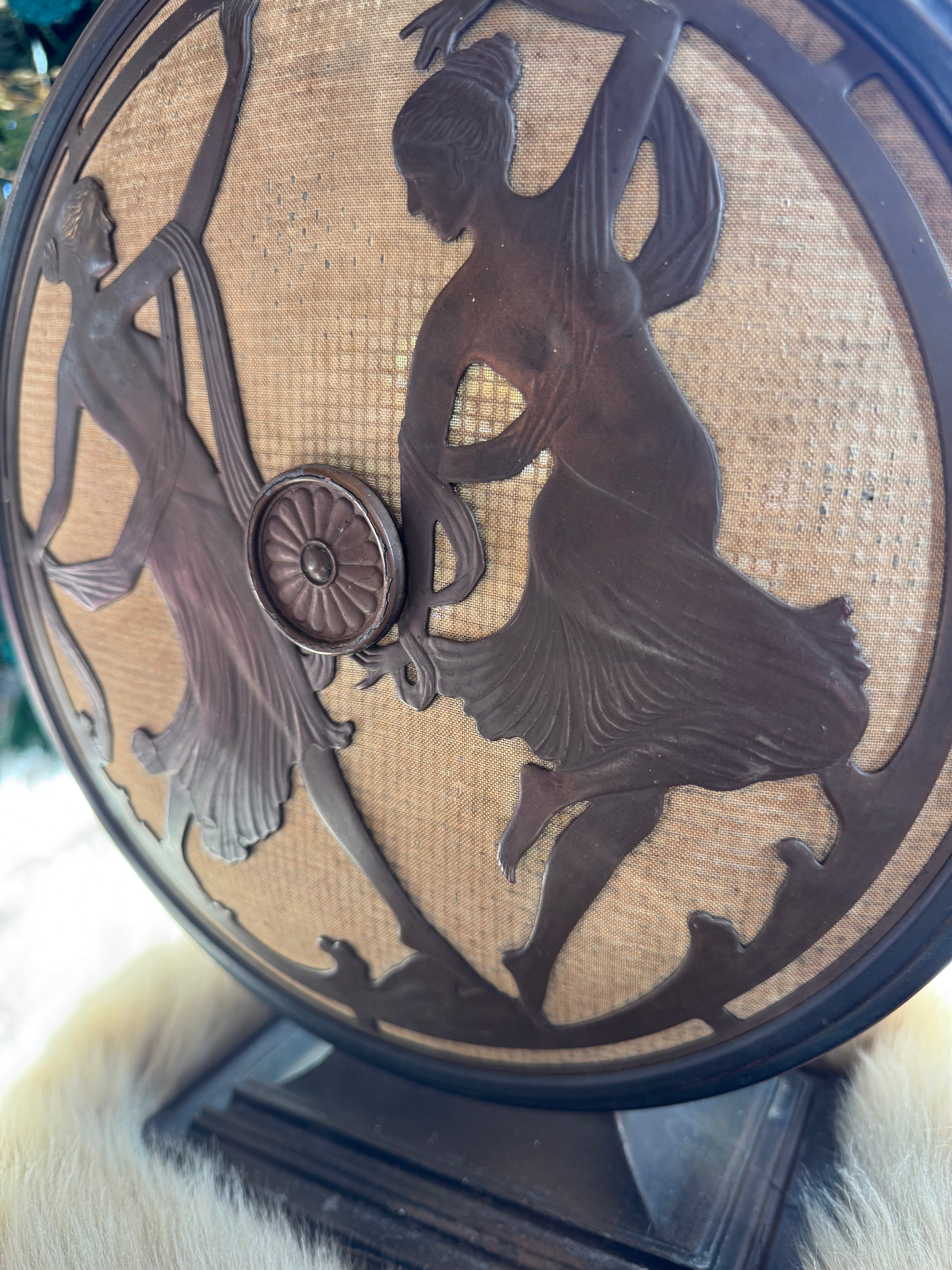 Stewart Warner "Dancing Ladies" External Radio Speaker