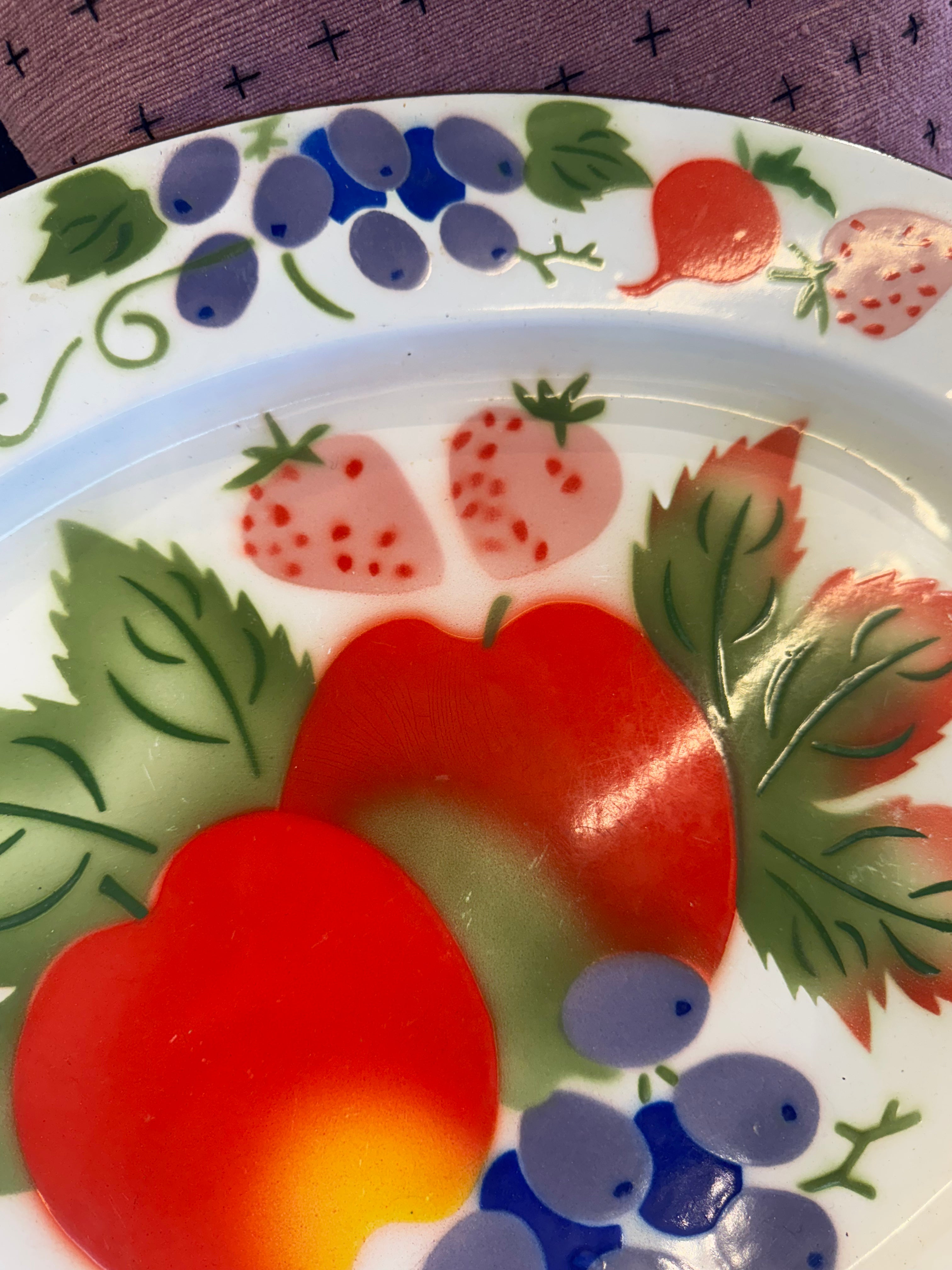 esc. Enamelware Colorful Fruit Tray