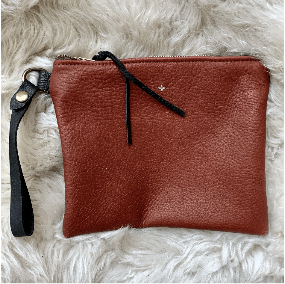 by elke Medium Clutch