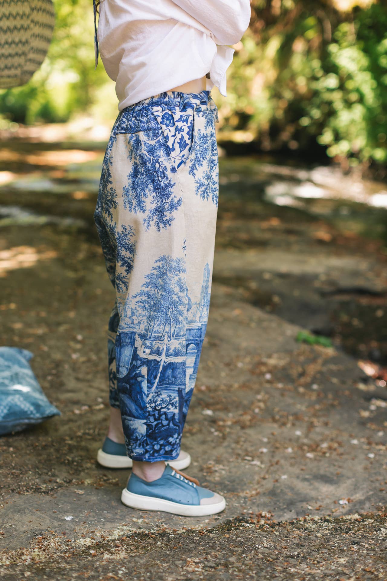 Let The Light In: Linen Artist Pants