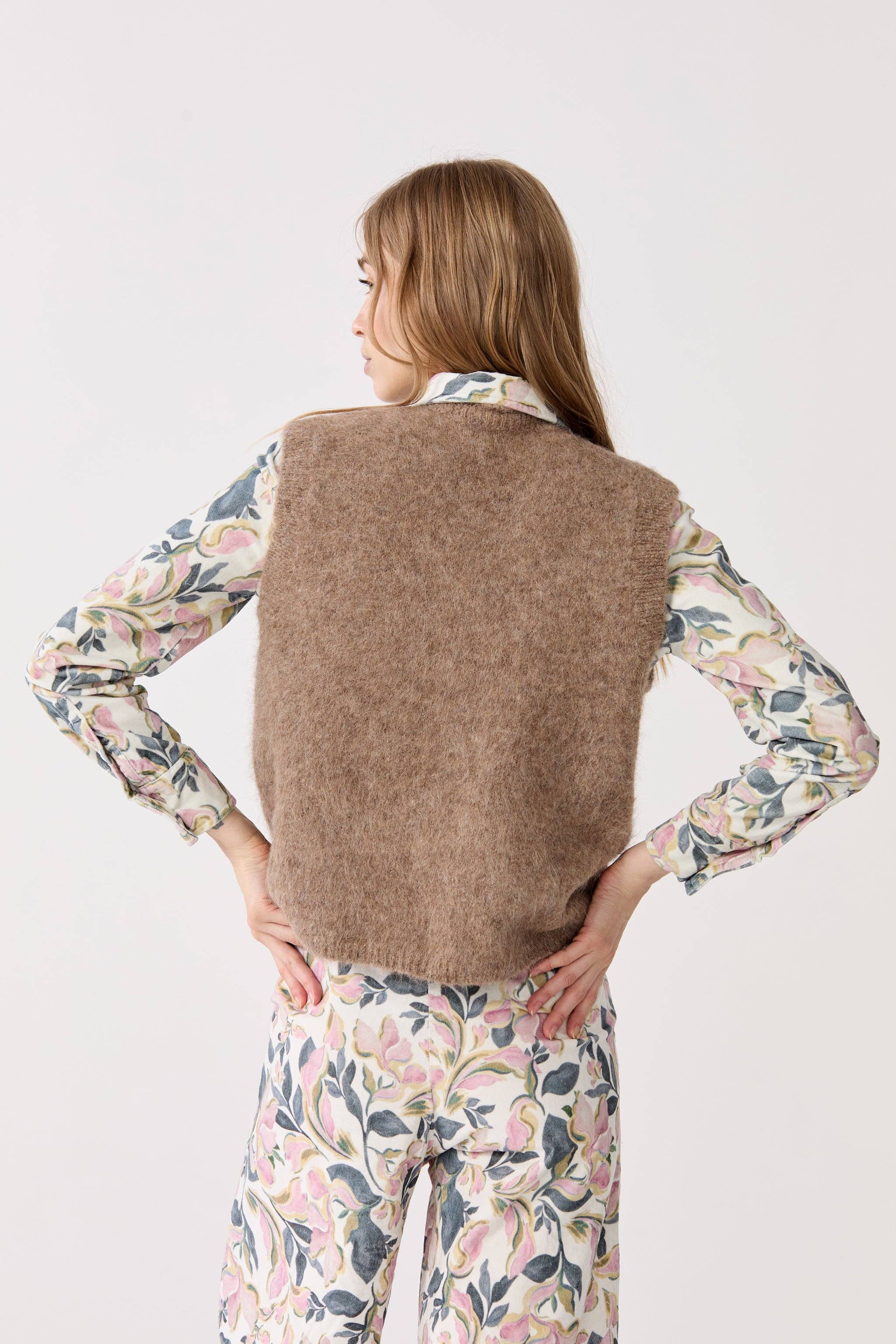 Alpaca Knitted Vest - Cookie