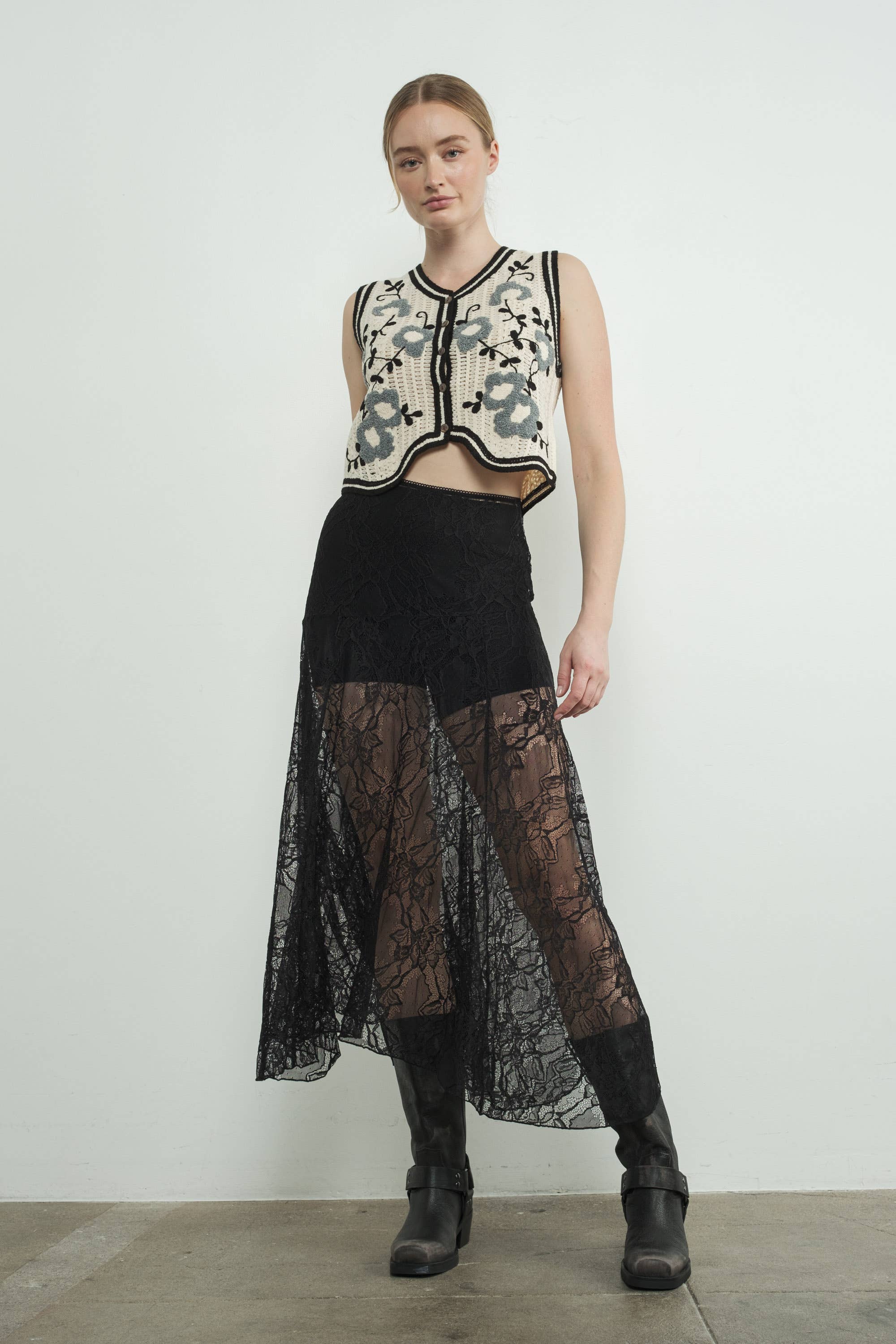 LACE ASYMMETRIC SKIRT