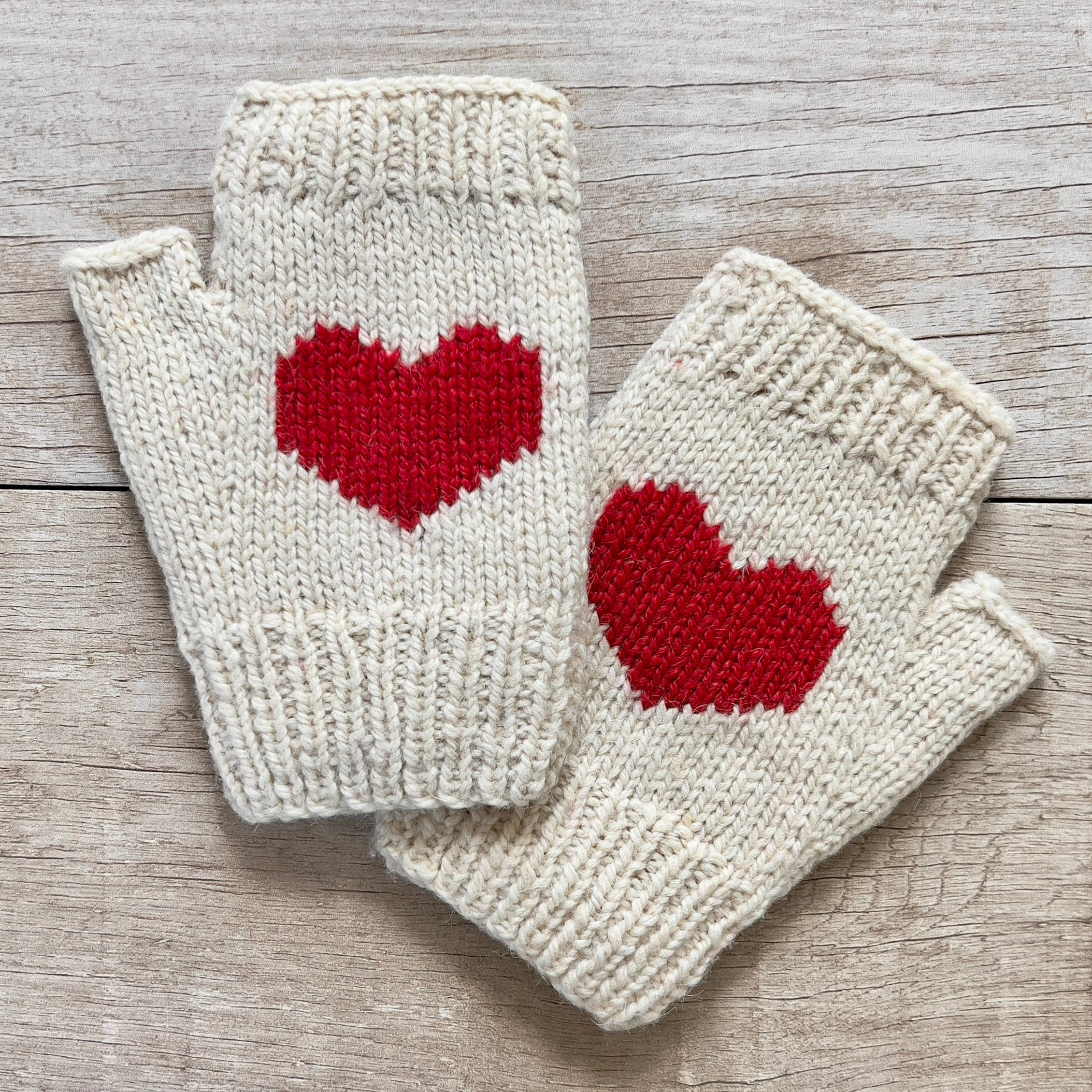 Alpaca Fingerless Gloves Cream+Red Heart