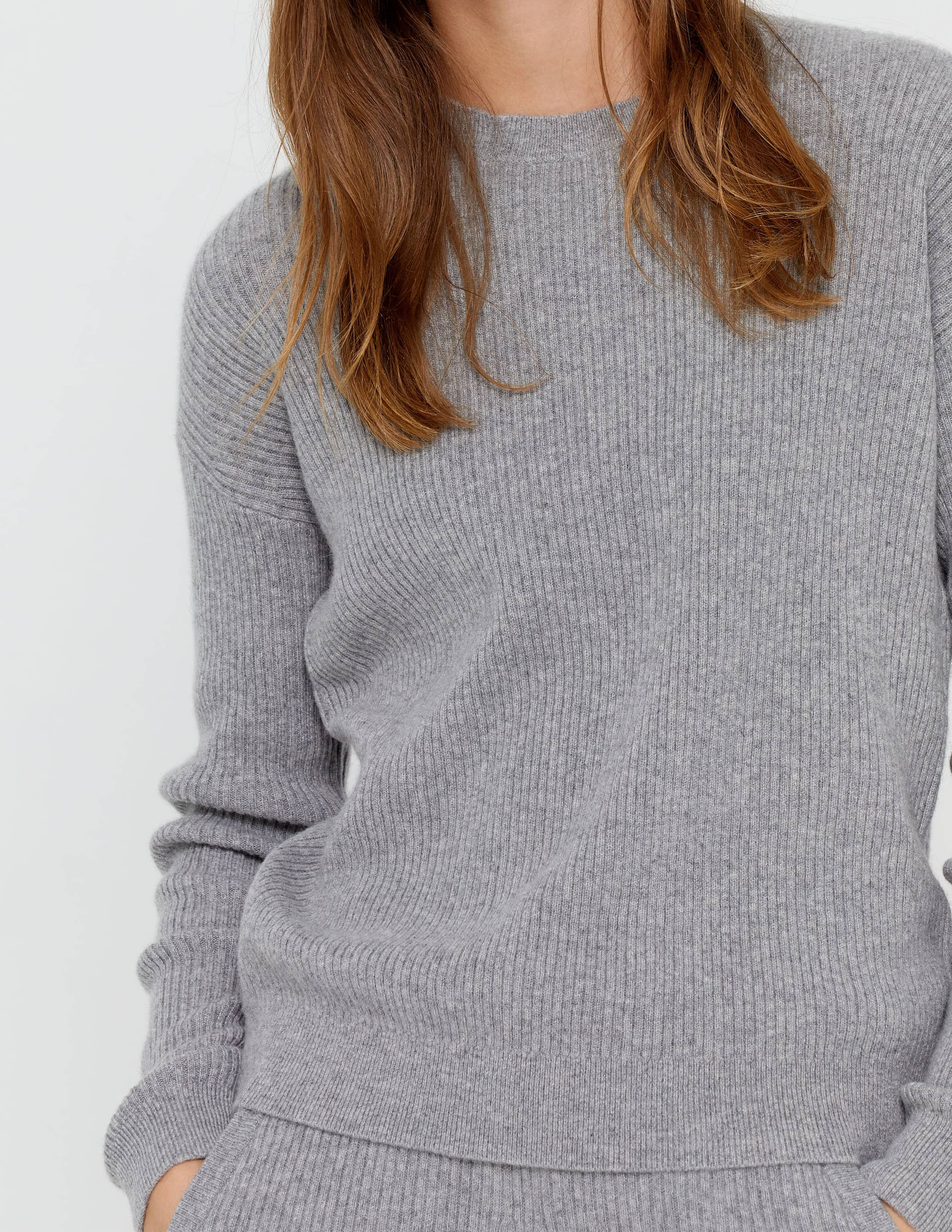 Ribbed Crewneck Cashmere Sweater