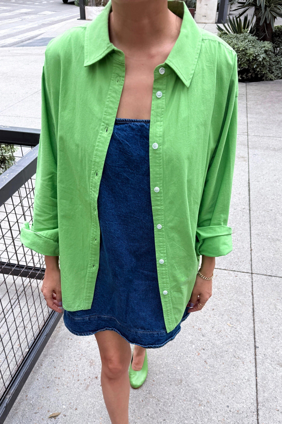 Light Weight Owen Shirt by Le Bon Shoppe